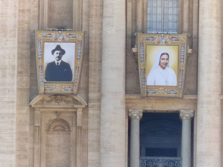 En imágenes: Venezuela celebra canonización histórica de José Gregorio Hernández y Carmen Rendiles